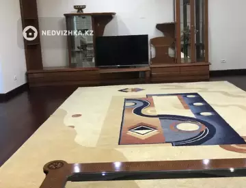 3-комнатная квартира, этаж 3 из 17, 186 м²