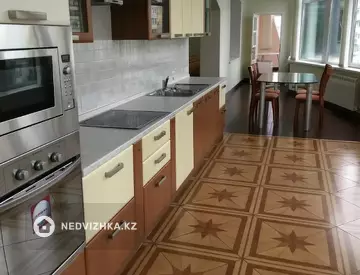 3-комнатная квартира, этаж 3 из 17, 186 м²