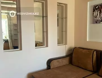 1-комнатная квартира, этаж 9 из 9, 52 м²