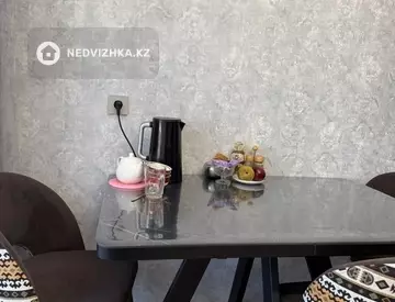 2-комнатная квартира, этаж 3 из 12, 57 м²