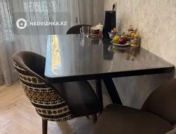 2-комнатная квартира, этаж 3 из 12, 57 м²