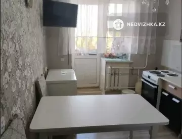 2-комнатная квартира, этаж 2 из 10, 62 м²