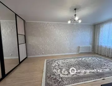 2-комнатная квартира, этаж 8 из 12, 53 м²