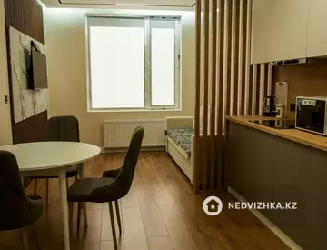 2-комнатная квартира, этаж 4 из 9, 40 м²