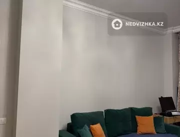 3-комнатная квартира, этаж 9 из 9, 100 м²