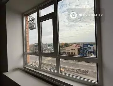 2-комнатная квартира, этаж 2 из 9, 55 м²