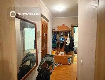 2-комнатная квартира, этаж 3 из 5, 44 м²