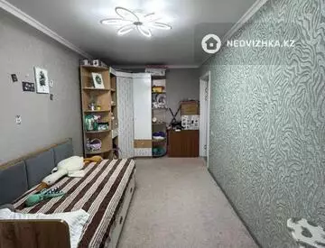 2-комнатная квартира, этаж 4 из 4, 56 м²