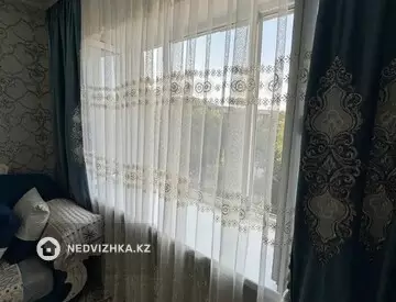 3-комнатная квартира, этаж 4 из 5, 70 м²