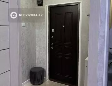 2-комнатная квартира, этаж 3 из 5, 50 м²