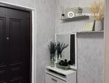 2-комнатная квартира, этаж 3 из 5, 50 м²