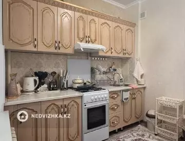 2-комнатная квартира, этаж 4 из 5, 56 м²