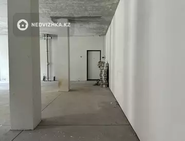 3-комнатная квартира, этаж 1 из 3, 93 м²