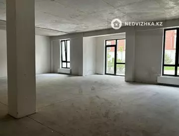 3-комнатная квартира, этаж 1 из 3, 93 м²