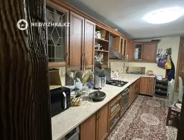 7-комнатный дом, 12 соток, 100 м²