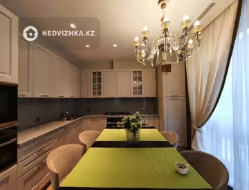 3-комнатная квартира, этаж 2 из 3, 114 м²