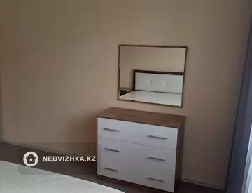 2-комнатная квартира, этаж 1 из 12, 60 м²