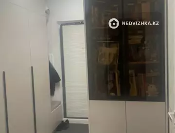 2-комнатная квартира, этаж 10 из 10, 43 м²