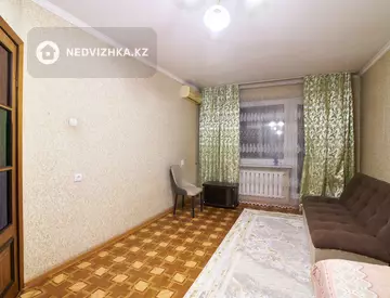 1-комнатная квартира, этаж 4 из 5, 35 м²