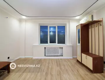 2-комнатная квартира, этаж 2 из 9, 48 м²