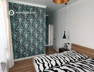 3-комнатная квартира, этаж 3 из 10, 77 м²