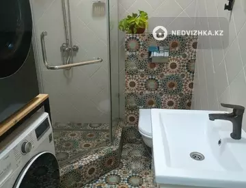 3-комнатная квартира, этаж 3 из 10, 77 м²