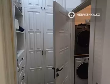 3-комнатная квартира, этаж 3 из 10, 77 м²