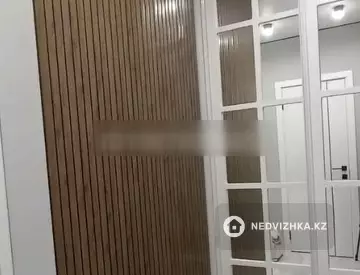 1-комнатная квартира, этаж 13 из 13, 40 м²