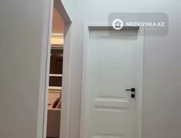 2-комнатная квартира, этаж 3 из 9, 43 м²