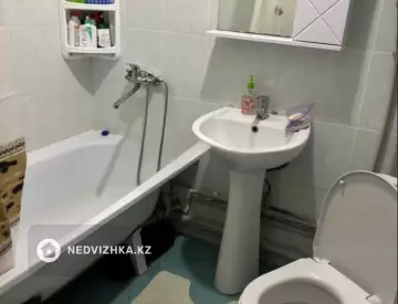 1-комнатная квартира, этаж 3 из 5, 37 м²