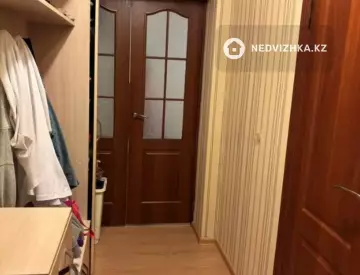 1-комнатная квартира, этаж 3 из 5, 37 м²