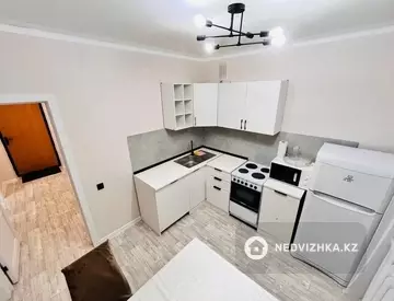3-комнатная квартира, этаж 6 из 21, 90 м²