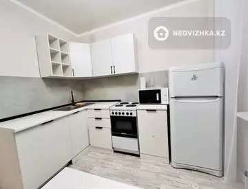 3-комнатная квартира, этаж 6 из 21, 90 м²