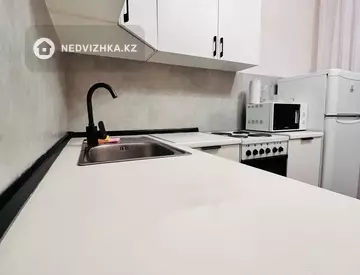 3-комнатная квартира, этаж 6 из 21, 90 м²