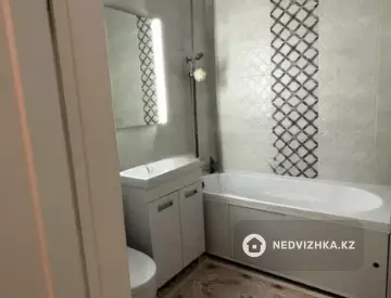 3-комнатная квартира, этаж 10 из 10, 77 м²