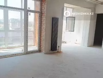 3-комнатная квартира, этаж 4 из 6, 119 м²