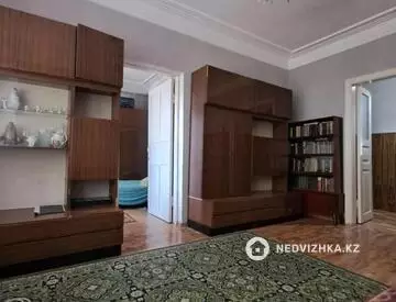 3-комнатная квартира, этаж 1 из 2, 59 м²