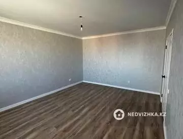 1-комнатная квартира, этаж 10 из 10, 44 м²