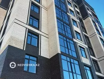 1-комнатная квартира, этаж 4 из 9, 42 м²