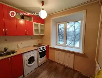 3-комнатная квартира, этаж 3 из 5, 62 м²