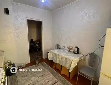 2-комнатная квартира, этаж 9 из 9, 51 м²