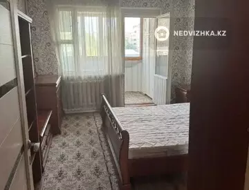 1-комнатная квартира, этаж 4 из 5, 90 м²