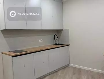 1-комнатная квартира, этаж 3 из 10, 35 м²