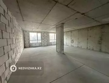 3-комнатная квартира, этаж 8 из 10, 107 м²