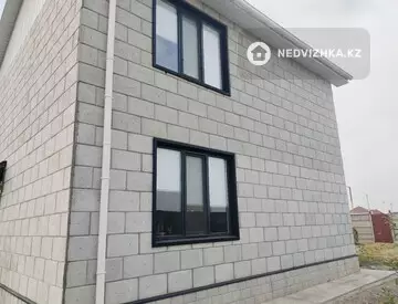 5-комнатный дом, 10 соток, 150 м²