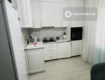 1-комнатная квартира, этаж 2 из 16, 39 м²