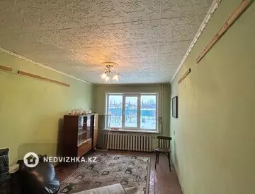 2-комнатная квартира, этаж 1 из 2, 49 м²