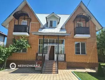 6-комнатный дом, 7 соток, 250 м²