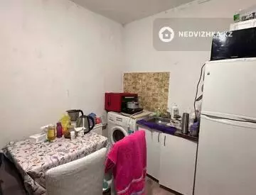 1-комнатная квартира, этаж 3 из 5, 15 м²