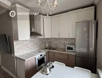 1-комнатная квартира, этаж 8 из 13, 41 м²